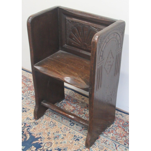 1444 - 17th century style small oak pew, with fan carved back and shaped seat, solid end supports carved wi... 