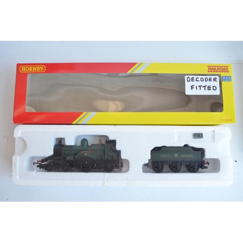 1092 - Three OO gauge electric steam train models, all GWR green livery to include Hornby R3759 Dean Single... 