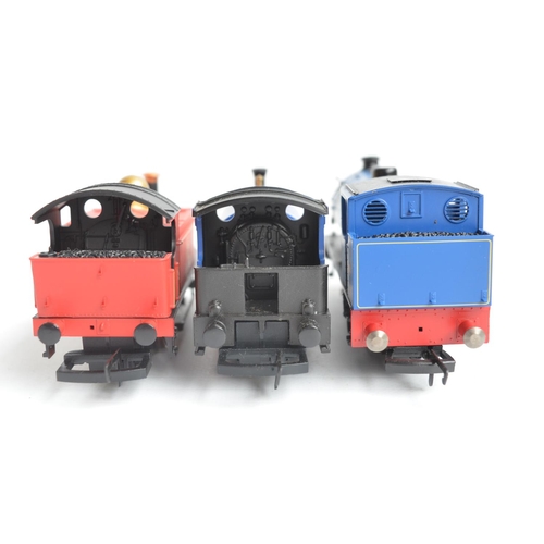 1097 - Three OO gauge electric steam train models from Hornby to include R3228 0-6-0 J94 Class National Coa... 