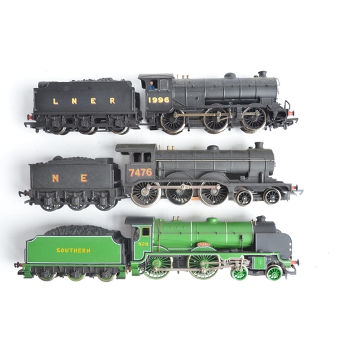 1100 - Ten unboxed previously run OO gauge electric steam train models from Hornby and Bachmann Class 2MT I... 