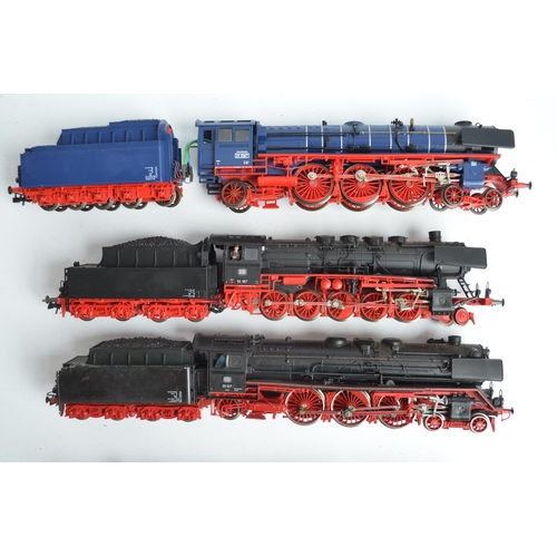 1106 - Seven HO gauge continental electric steam train models from Roco and Rivarossi including a boxed Riv... 