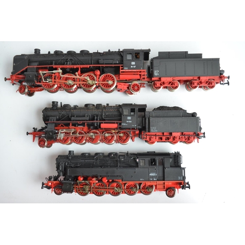 1106 - Seven HO gauge continental electric steam train models from Roco and Rivarossi including a boxed Riv... 