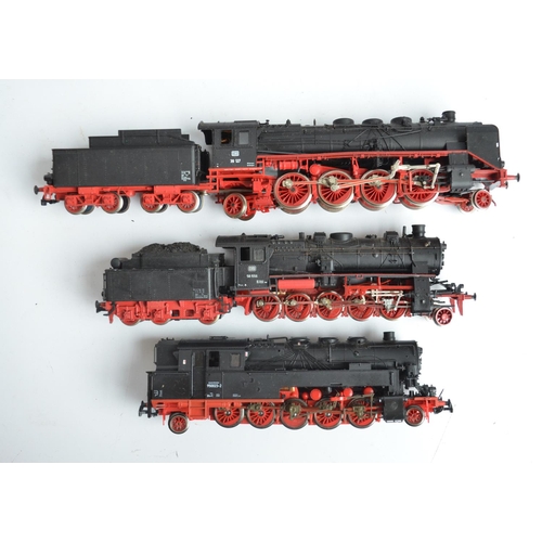 1106 - Seven HO gauge continental electric steam train models from Roco and Rivarossi including a boxed Riv... 