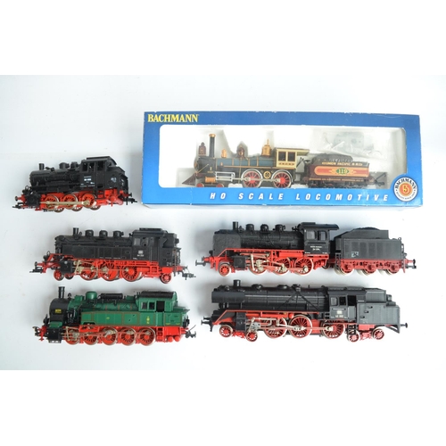 1107 - Collection of HO gauge continental and US electric steam train models from Fleischmann and Roco, Bac... 