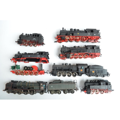 1107 - Collection of HO gauge continental and US electric steam train models from Fleischmann and Roco, Bac... 