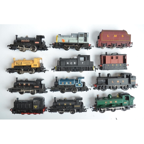 1110 - Collection of unboxed OO gauge electric steam and diesel shunter locomotive models from Hornby, Bach... 