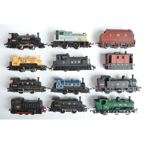 1110 - Collection of unboxed OO gauge electric steam and diesel shunter locomotive models from Hornby, Bach... 