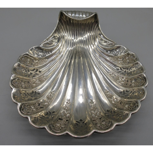 1043 - Late Victorian silver shell shaped dish with pierced and floral repousse decoration, by Martin Hall ... 