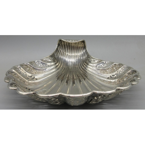 1043 - Late Victorian silver shell shaped dish with pierced and floral repousse decoration, by Martin Hall ... 