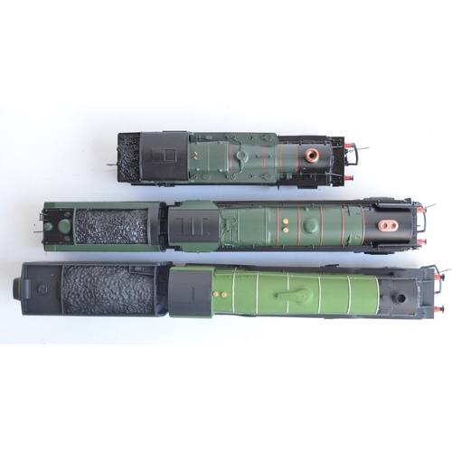 1115 - Three boxed OO gauge electric steam train models from Hornby to include R2785 BR green Class 9F 9222... 