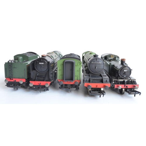 1115 - Three boxed OO gauge electric steam train models from Hornby to include R2785 BR green Class 9F 9222... 