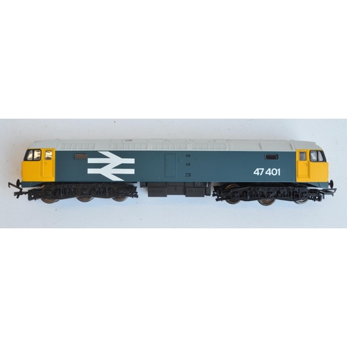 1125 - Two Hornby OO gauge diesel electric locomotive models, both BR double arrow livery to include R3287T... 