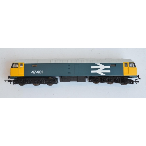 1125 - Two Hornby OO gauge diesel electric locomotive models, both BR double arrow livery to include R3287T... 