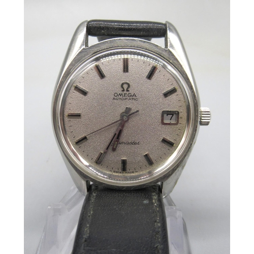 1019 - Omega Seamaster automatic stainless steel wristwatch with date, signed textured silvered dial, appli... 