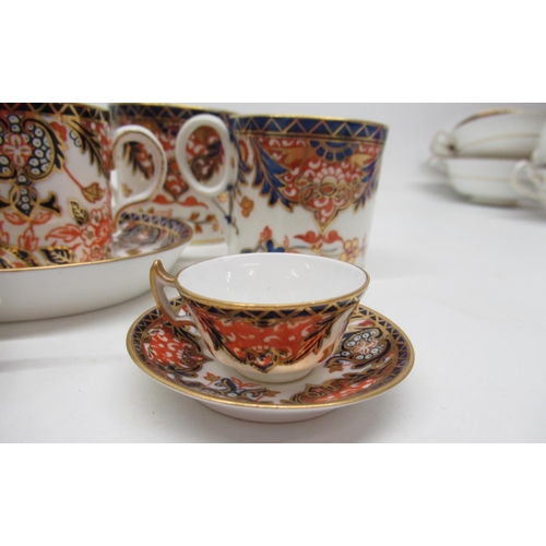 1150 - Large collection of Royal Crown Derby 'Derby Japan' and other patten dinner and tea wares, to incl. ... 