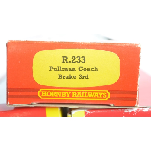 1132 - Seven boxed OO gauge Pullman coaches from Hornby to include 5x Super Detail series coaches with inte... 