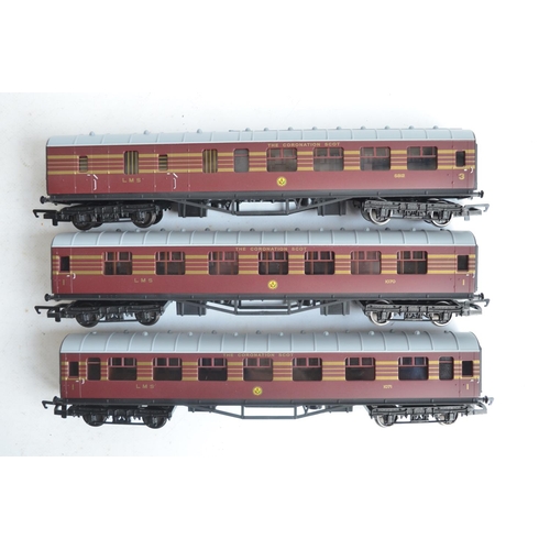 1135 - Hornby R4873 OO gauge LMS crimson liveried coach pack with 1st open class coaches 1070 and 1071 plus... 