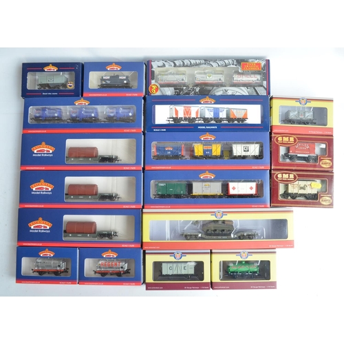 1141 - Collection of boxed OO gauge goods wagons from Bachmann, Airfix and Oxford Rail to include multi-wag... 