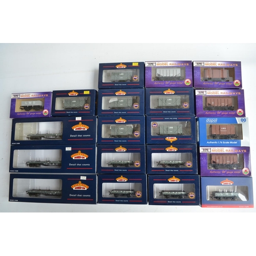 1145 - Twenty boxed OO gauge LMS rolling stock models from Bachmann and Dapol to include 3x Bachmann 33-850... 