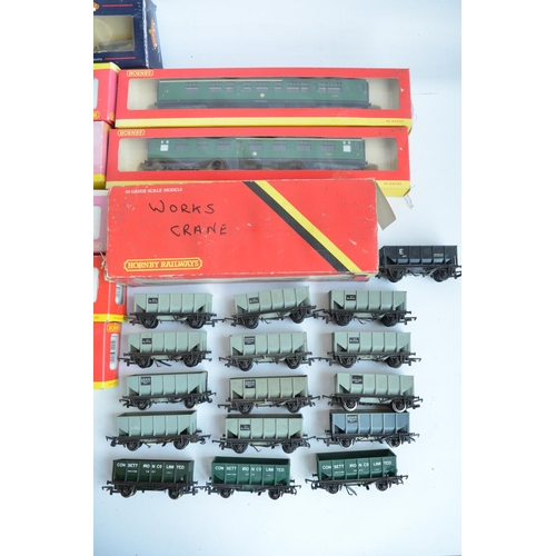 1151 - Collection of previously used OO gauge railway wagons and coaches to include 5x boxed Super Detail s... 