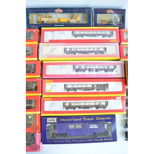 1151 - Collection of previously used OO gauge railway wagons and coaches to include 5x boxed Super Detail s... 