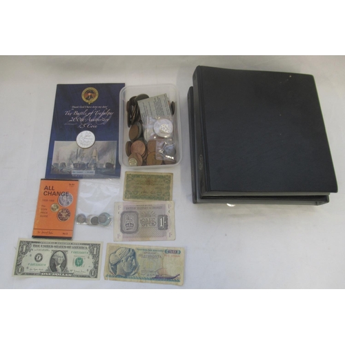 768 - Assorted collection of British coinage in 3 folders, collection of loose British Coinage, The Battle... 