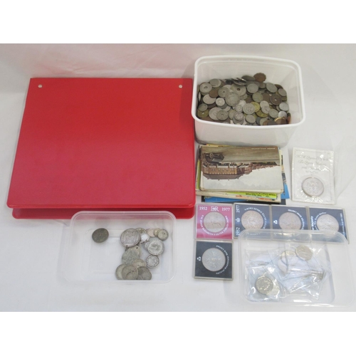 770 - Mixed collection of British/International coins and banknotes to inc. 29 commemorative 50ps, 3 comme... 