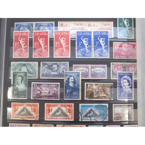 819 - Two albums cont. c19th/c20th India & States, South Africa, Transvaal, etc. stamps