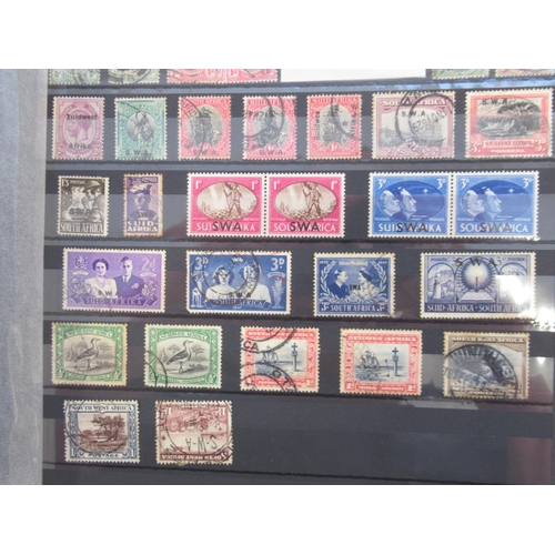 819 - Two albums cont. c19th/c20th India & States, South Africa, Transvaal, etc. stamps