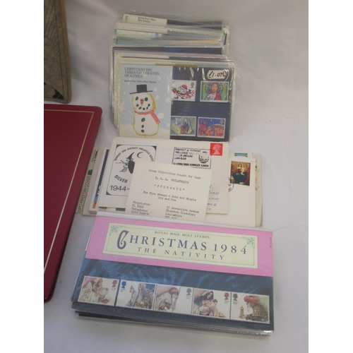 822 - Collection of c20th British/International stamps to inc. Royal Mail Mint Stamps and FDCs