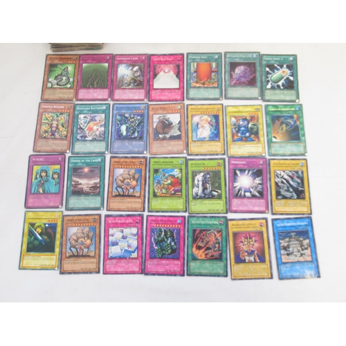 1454 - Collection of Yu-Gi-Oh! trading cards loose and in a folder (approx. 490)