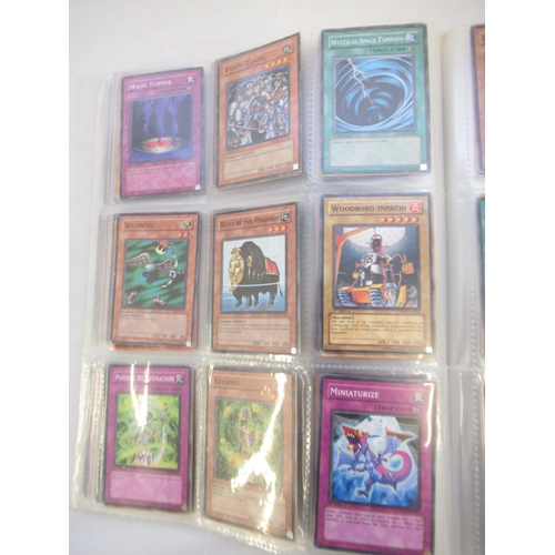 1454 - Collection of Yu-Gi-Oh! trading cards loose and in a folder (approx. 490)