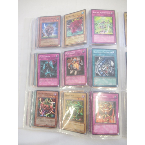 1454 - Collection of Yu-Gi-Oh! trading cards loose and in a folder (approx. 490)