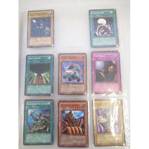 1454 - Collection of Yu-Gi-Oh! trading cards loose and in a folder (approx. 490)