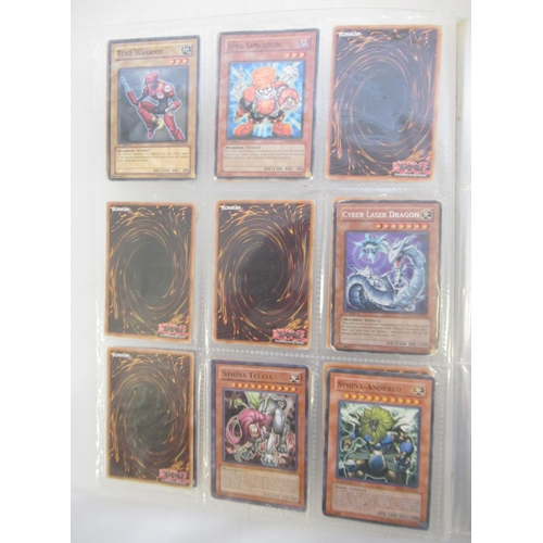 1454 - Collection of Yu-Gi-Oh! trading cards loose and in a folder (approx. 490)