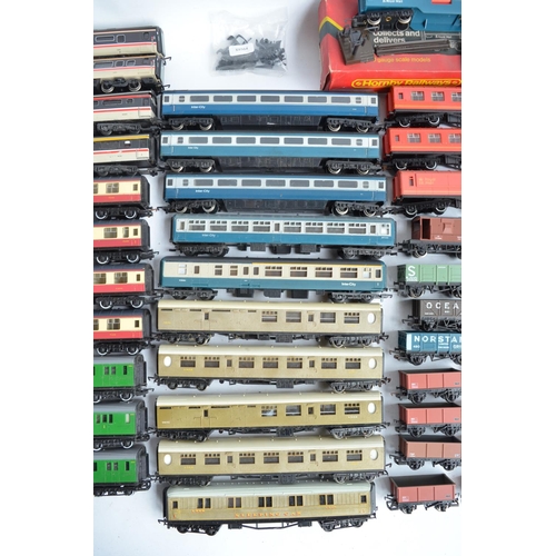 1153 - Extensive collection of previously used OO gauge models, mostly Hornby to include coaches, rolling s... 