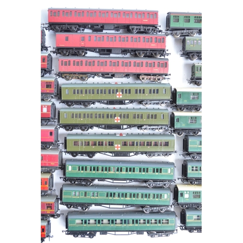 1154 - Collection of unboxed previously run OO gauge railway coaches from Triang, Hornby, Hornby Dublo, Bac... 