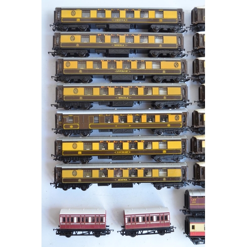 1156 - Collection of unboxed previously run OO gauge railway coaches to include InterCity, crimson and crea... 