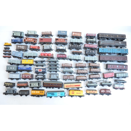 1159 - Collection of unboxed previously used OO gauge goods wagons from Hornby, Grafar, Mainline, Lima, Tri... 