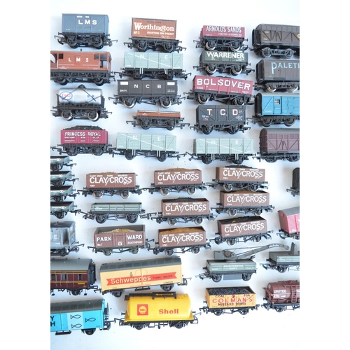 1159 - Collection of unboxed previously used OO gauge goods wagons from Hornby, Grafar, Mainline, Lima, Tri... 