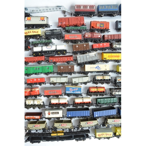 1160 - Extensive collection of mostly OO gauge previously run goods wagons, various manufacturers to includ... 