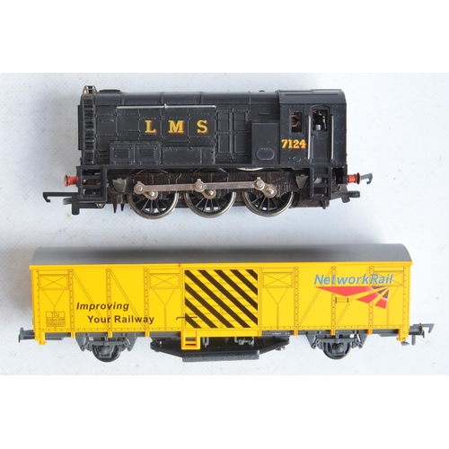 1160 - Extensive collection of mostly OO gauge previously run goods wagons, various manufacturers to includ... 