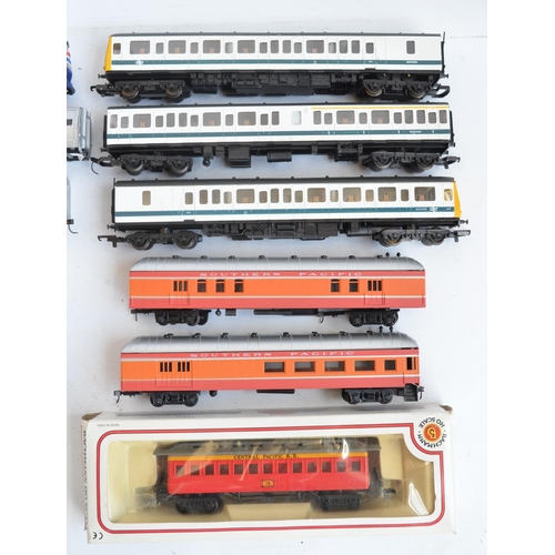 1161 - Collection of mostly unboxed OO/HO gauge railway models to include Lima Class 117 3-car DMU in BR wh... 