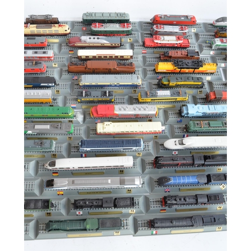 1166 - Extensive N gauge static plastic locomotive models from Del Prado, models in generally excellent con... 