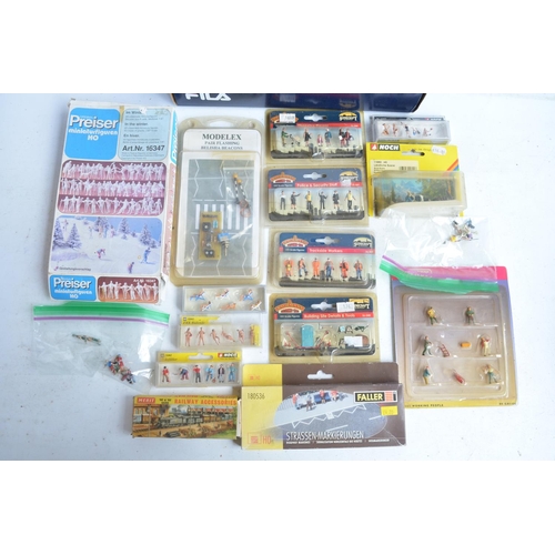 1170 - Collection of OO/HO gauge railway accessories from Faller, Hornby, Noch, Brawa, Preiser etc includin... 