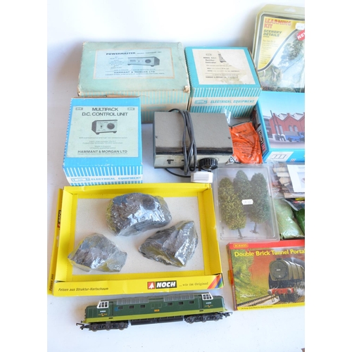 1172 - Collection of OO/HO gauge railway scenic accessories, power controllers, buildings etc and a Lima OO... 