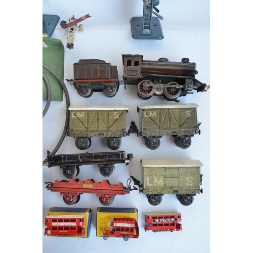 1175 - Mixed collection to include a vintage electric Marklin O gauge tin plate steam train model set with ... 