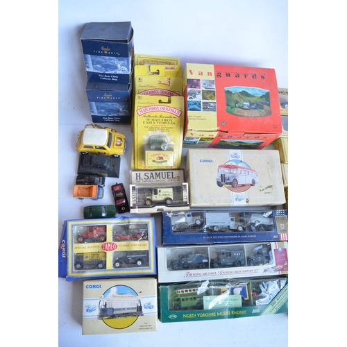 1203 - Collection of diecast vehicle models from Matchbox and Lledo (all very dusty but generally very good... 