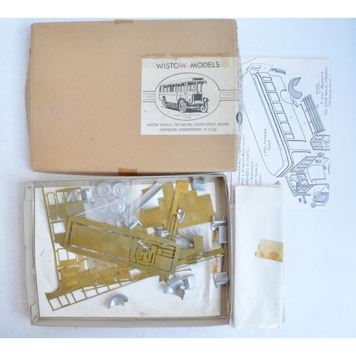 1205 - Collection of mostly unstarted OO gauge white metal bus and vehicle model kits from GS Models, Brack... 