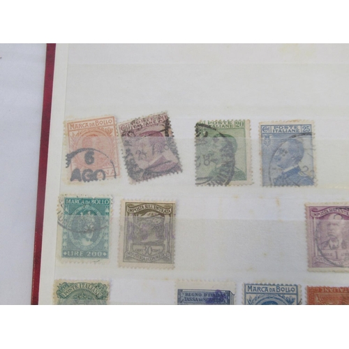 830 - 5 albums cont. c20th stamps from Australia, Italy, Yemen, Liberia, Pakistan, Mexico, etc.